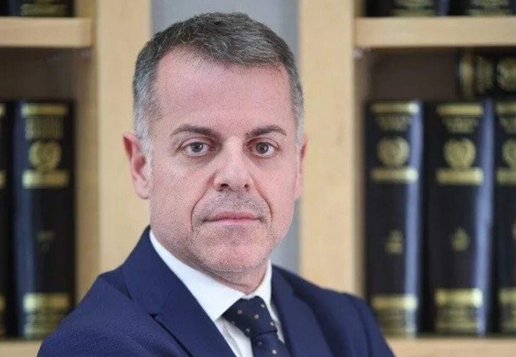 Ποιοι κινδυνεύουν να χάσουν έως και 3 συντάξεις το χρόνο 1 karouzos