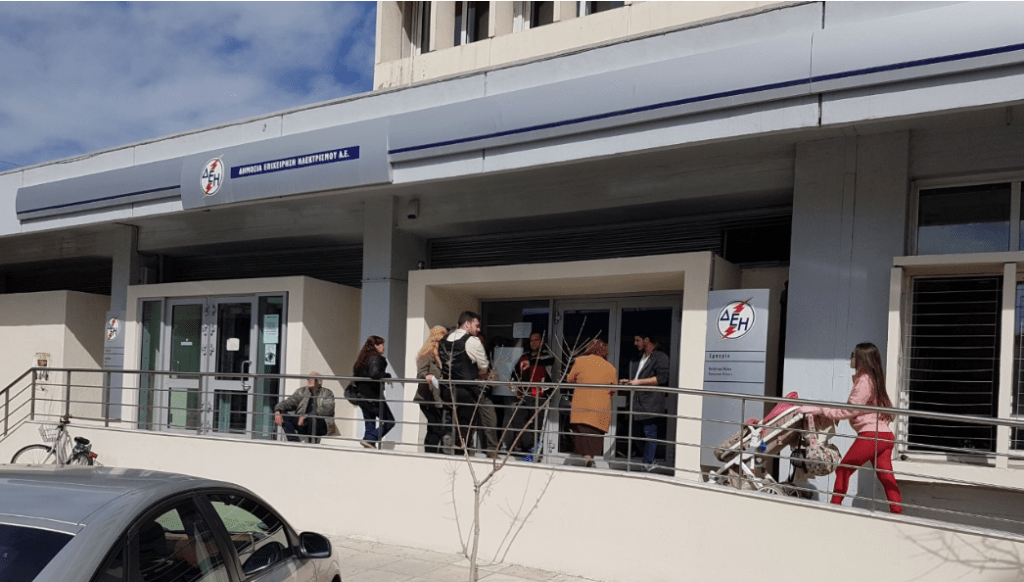 Λογαριασμοί ρεύματος: Στην ουρά για διακανονισμούς οι καταναλωτές