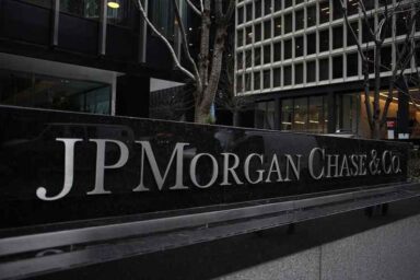Γερμανία: Ντου των εισαγγελέων στα γραφεία της JP Morgan