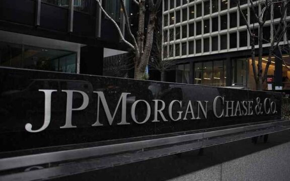 Γερμανία: Ντου των εισαγγελέων στα γραφεία της JP Morgan
