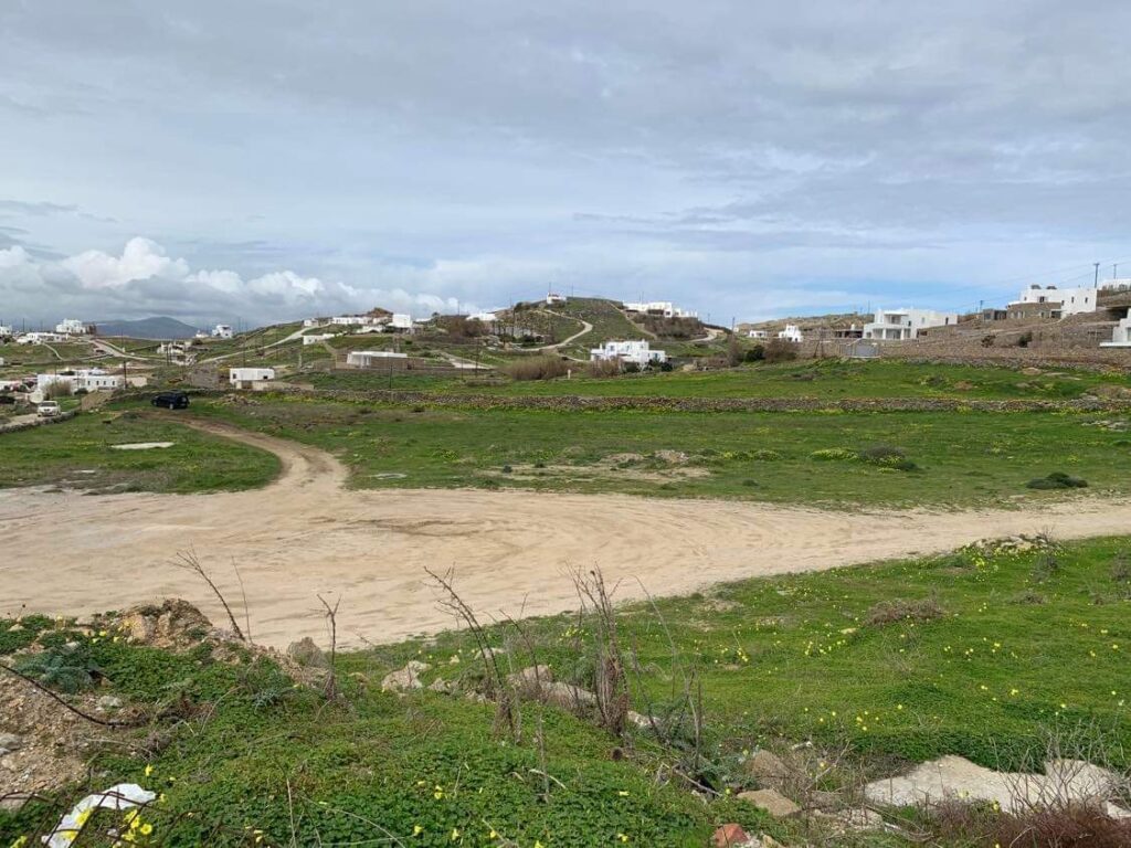 Πλειστηριασμοί: 4 νέα σφυριά για την οικογένεια Πατρώνη