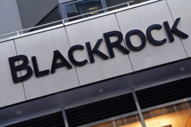 Blackrock: Οι Κεντρικές Τράπεζες με την πολιτική της αύξησης των επιτοκίων πνίγουν την ανάπτυξη