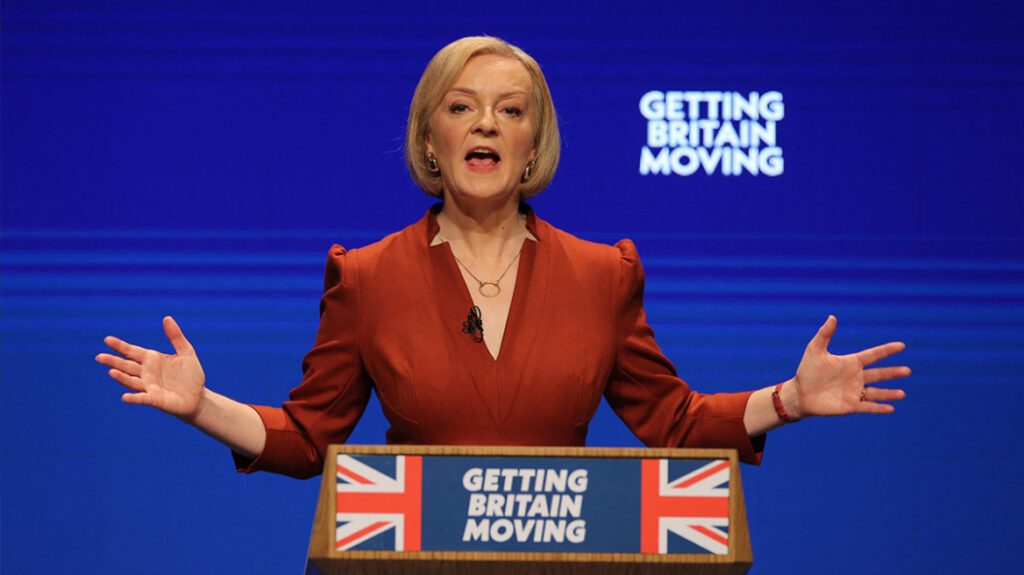 Να ζήσουν τα κορόϊδα: Η Λιζ Τρας με 45 μέρες δουλειάς…εξασφάλισε 132.000€/χρόνο για το υπόλοιπο της ζωής της