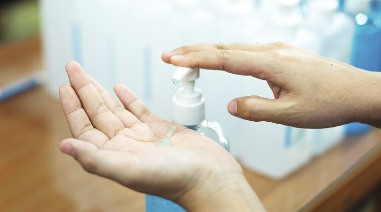 Προσοχή: Ο ΕΟΦ ανακαλεί γνωστό αντισηπτικό