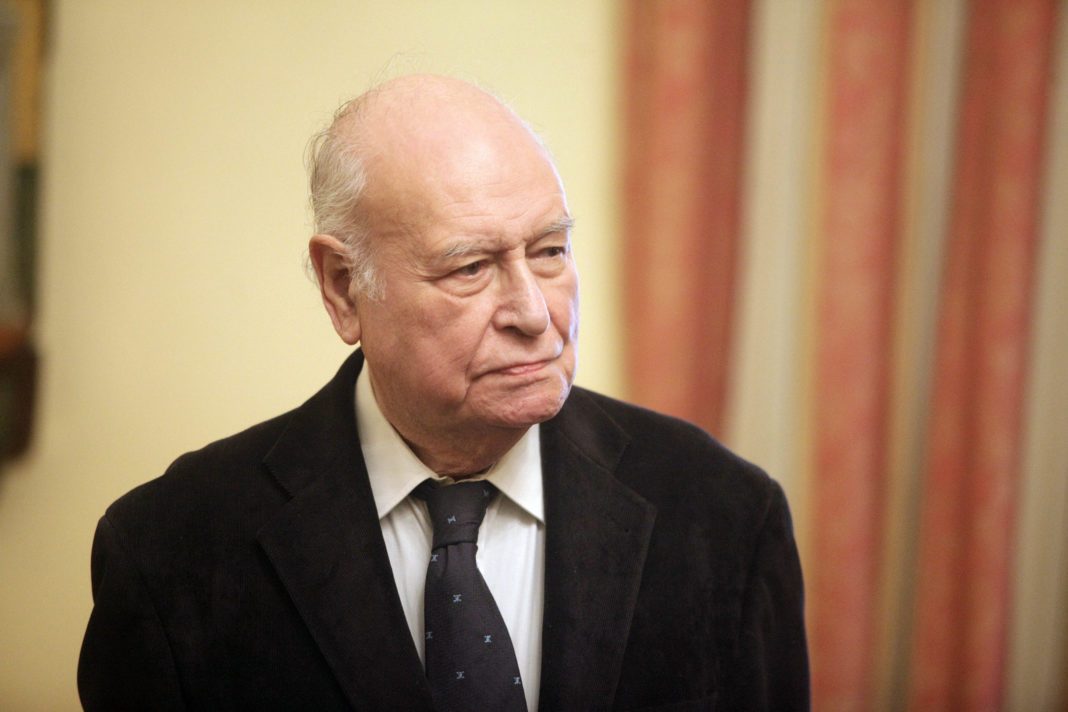 Γιάννης Διακογιάννης: Σίγησε η θρυλική αθλητική φωνή της ΕΡΤ