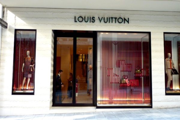 Η Louis Vuitton έδωσε νοίκι 150.000 ευρώ τον μήνα!