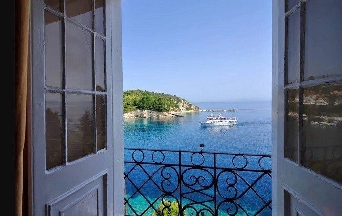 Πλειστηριασμοί: 4η φορά στο σφυρί με σκόντο το "διαμάντι των Παξών" 1 BELLA VITA 3