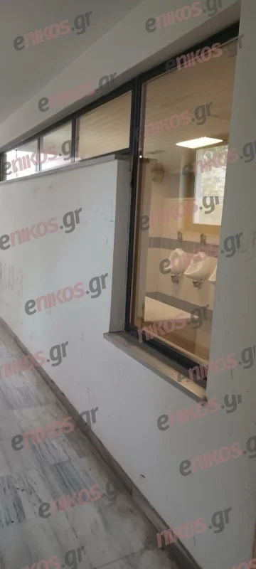 Τουαλέτα με… θέα στο Πρωτοδικείο Αθηνών 1 protodikeio toualetes