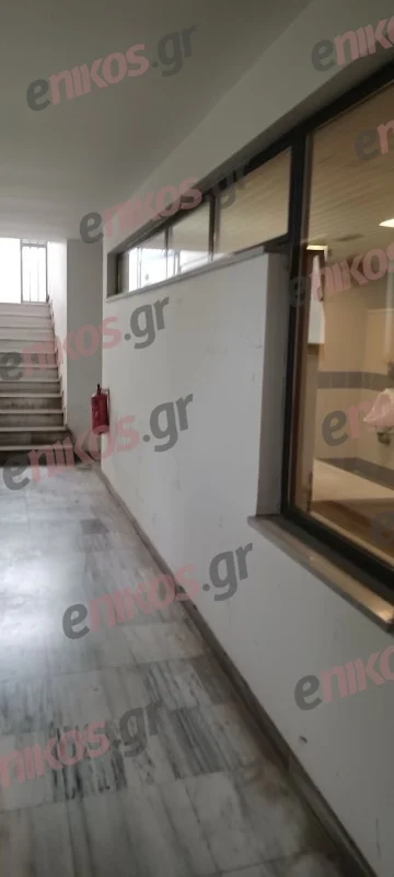 Τουαλέτα με… θέα στο Πρωτοδικείο Αθηνών 2 toualetes protodikeio diadormos