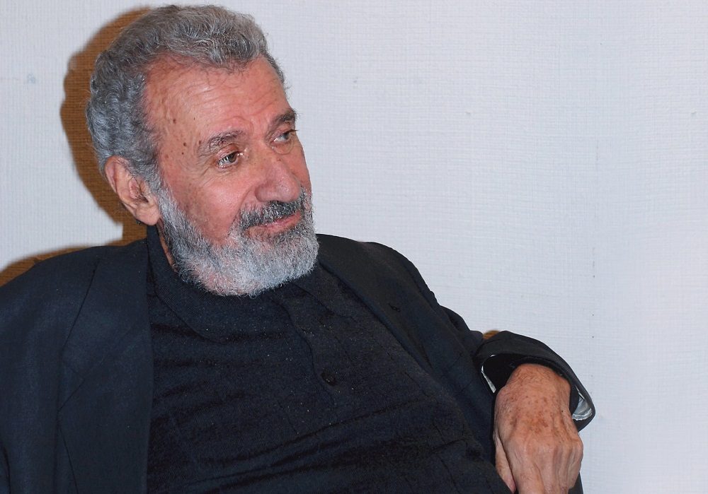 “Έφυγε” ο καθηγητής Κωνσταντίνος Μπέης