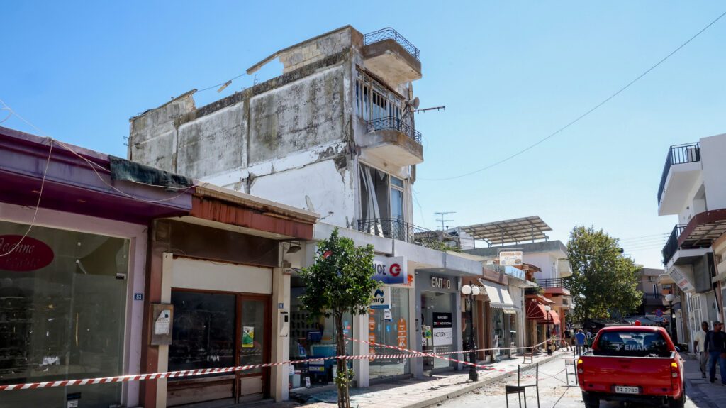 Συνεχίζεται η αλητεία: Νέοι πλειστηριασμοί κατά φτωχών σεισμόπληκτων του Αρκαλοχωρίου!