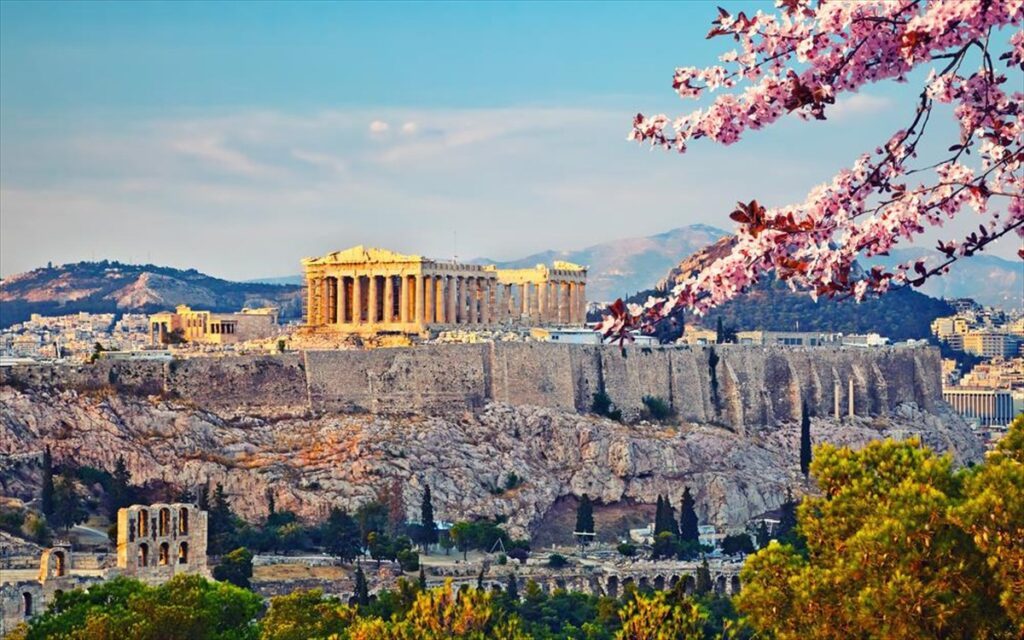 Οι περιοχές της Αθήνας που κατακλύζονται από Airbnb