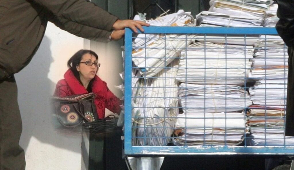 5 χρόνια φυλακή στην Εισαγγελέα που εξαφάνιζε δικογραφίες!