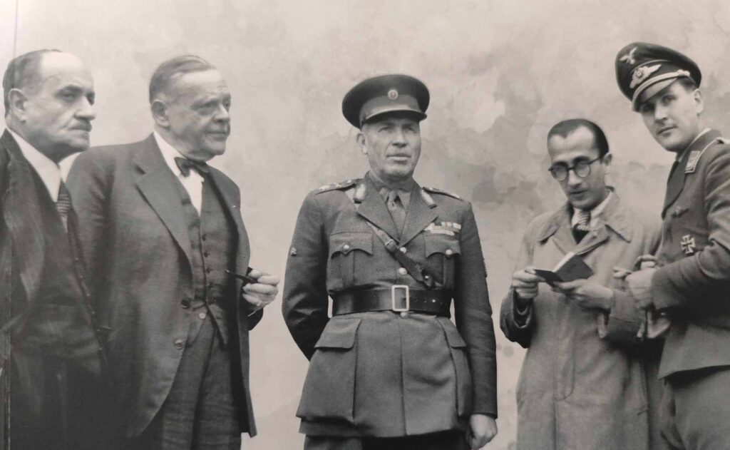 Χειρότεροι και από τους ίδιους τους Γερμανούς Ναζί οι δωσίλογοι της Κατοχής!