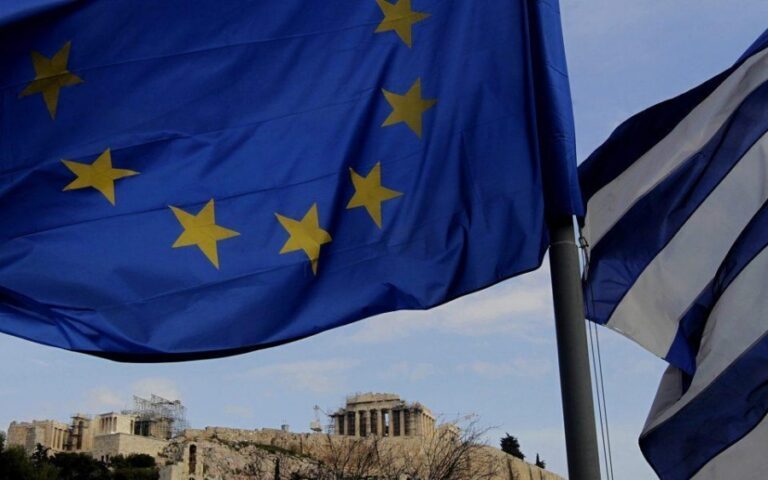 Κόλαφος το Ευρωβαρόμετρο: Οι μισοί Έλληνες πιστεύουν ότι το βιοτικό τους επίπεδο θα επιδεινωθεί