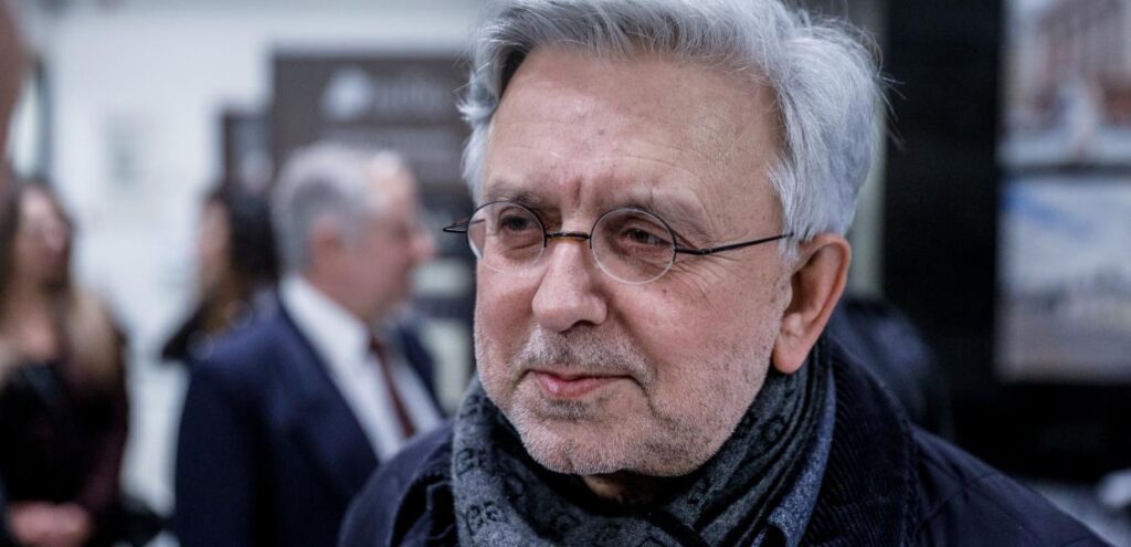 (Βίντεο) Ο Δήμος Βερύκιος δηλώνει μετανιωμένος που έκανε και προώθησε το Astra Zeneca