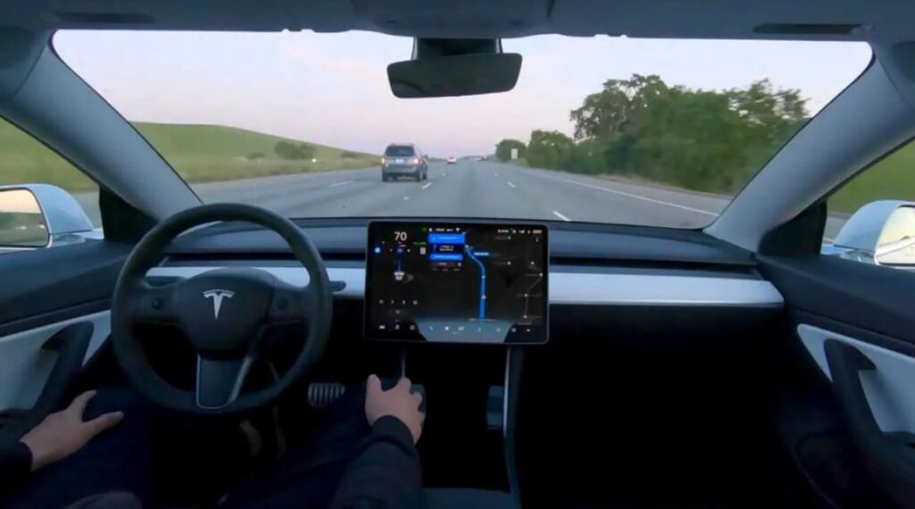 Το FSD της Tesla είναι επικίνδυνο να σε σκοτώσει!