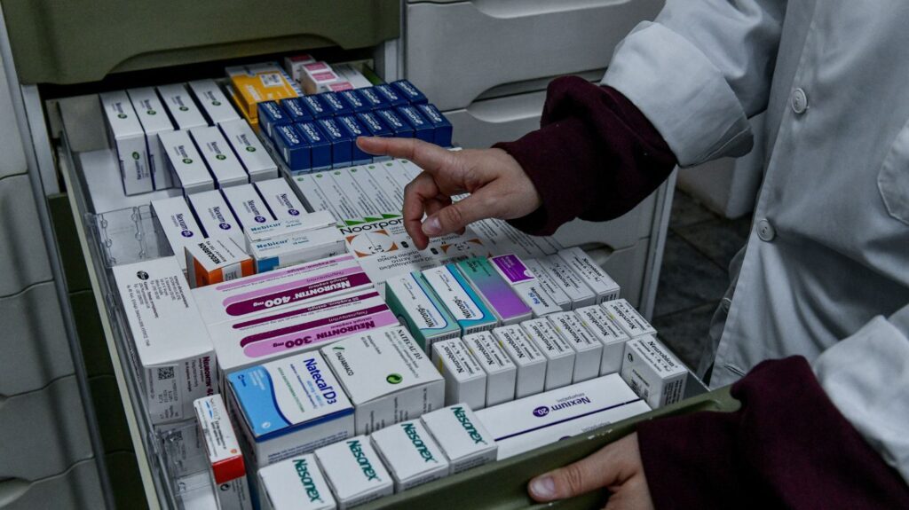 Εμμεσες αυξήσεις στα μη συνταγογραφούμενα φάρμακα