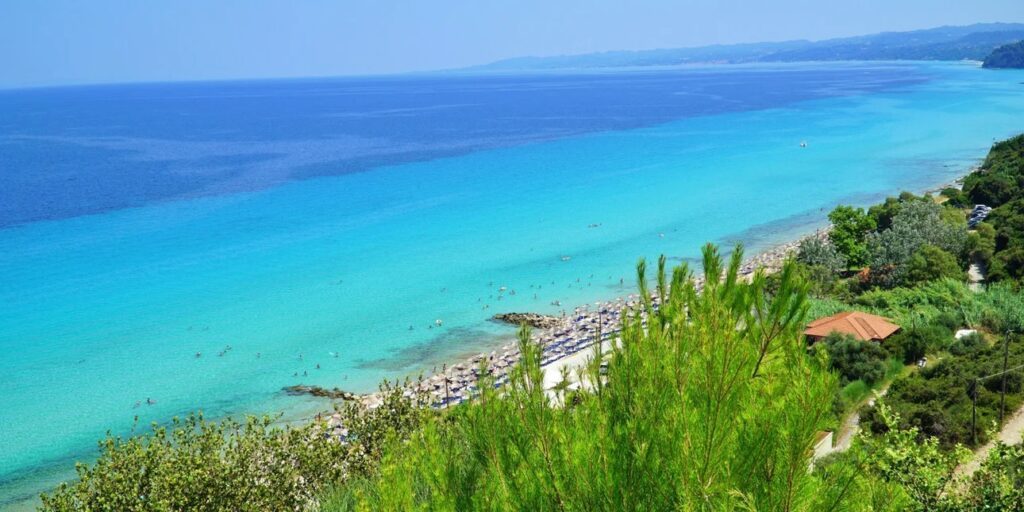 Το αλάτι της θάλασσας «καταβροχθίζει» το γλυκό νερό στη Χαλκιδική