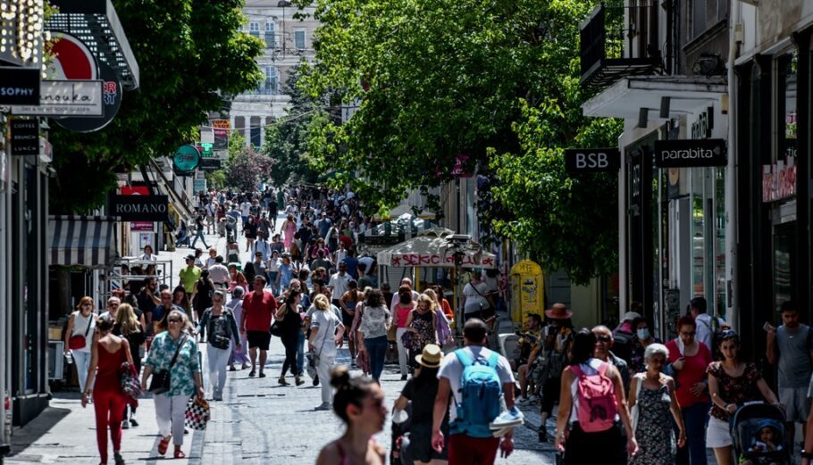 Άδεια ταμεία: «Πάγωσε» το λιανεμπόριο το πρώτο τρίμηνο 1 Ermou