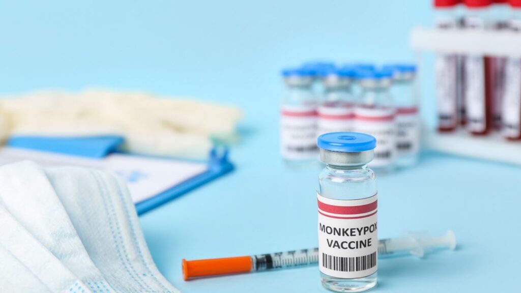 Επιστήμονες κατηγορούνται ότι εισήγαγαν στις ΗΠΑ λαθραία δείγματα του ιού ευλογιάς των πιθήκων
