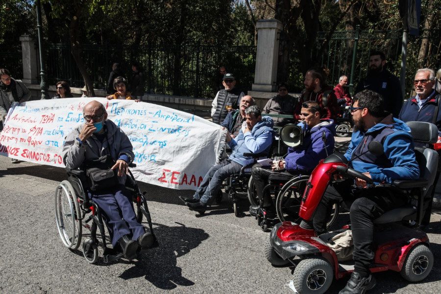 ΣΕΑΑΝ: Άφησαν βαριά κινητικά ανάπηρο χωρίς επίδομα μετά από 23 χρόνια