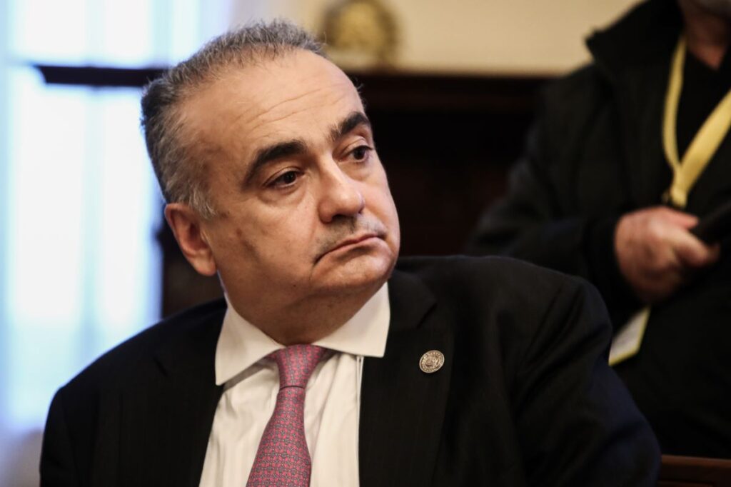 Δ. Βερβεσός: Η αδικία σε βάρος των επαγγελματιών να σταματήσει