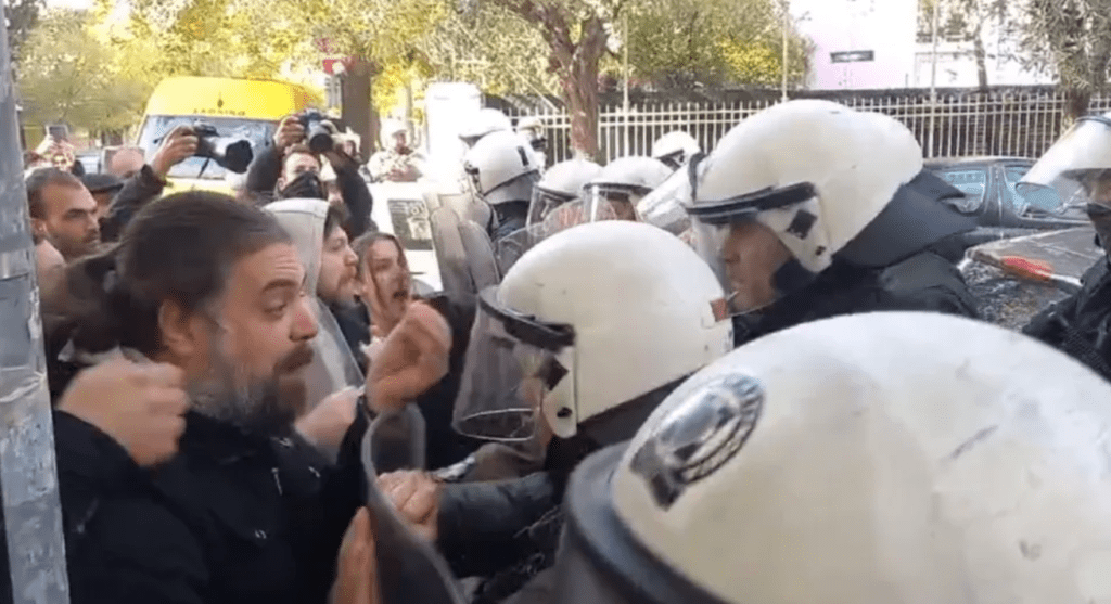 Πλειστηριασμοί: Χαμός σε έξωση στα Πατήσια!