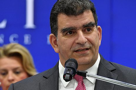 ΚΑΡΕΛΙΑ ΑΕ: Αύξηση 5% σε όλους, 15ος μισθός και έκτακτες παροχές 6 εκατ. ευρώ σε εργαζόμενους, φορείς και ιδρύματα