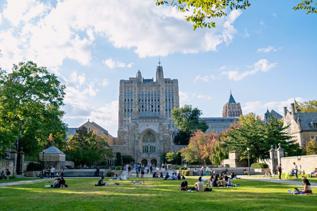 Covid: H Μελέτη του Yale University προκαλεί τεκτονικούς τριγμούς