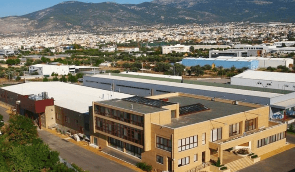 Σκάνδαλο: Γη και ύδωρ από τις συστημικές τράπεζες με άνωθεν εντολή για τα… παπούτσια της βιομηχανίας Boxer