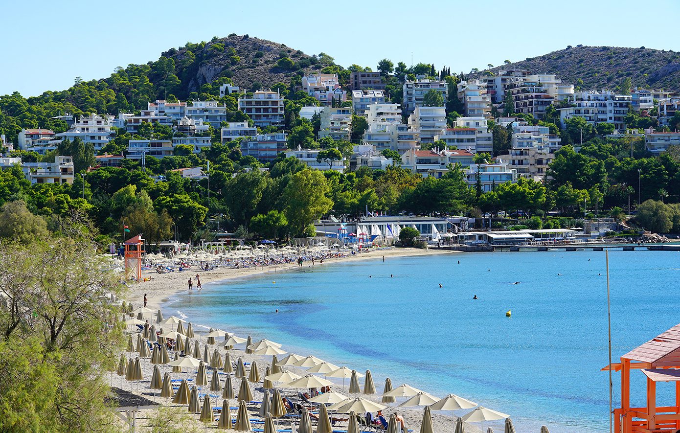 Σύλλογος χειμερινών κολυμβητών βάζει «μπλόκο» στον διαγωνισμό για την Ακτή Βουλιαγμένης