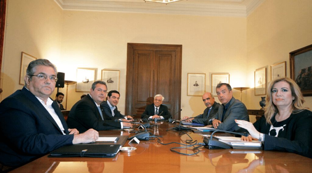 Ο Τσίπρας ζητά να γίνουν γνωστά τα πρακτικά του Συμβουλίου των Πολιτικών Αρχηγών την επομένη του δημοψηφίσματος