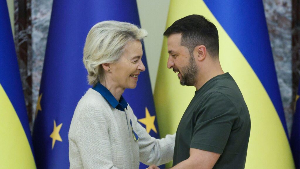 Η Ε.Ε. δεν έχει ιδέα πώς θα πληρώσει τα δάνεια για την Ουκρανία