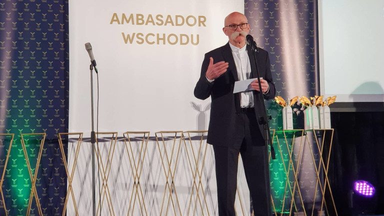 Πολωνία: Ο δισεκατομμυριούχος που θέλει να “λύσει” το δημογραφικό της χώρας!