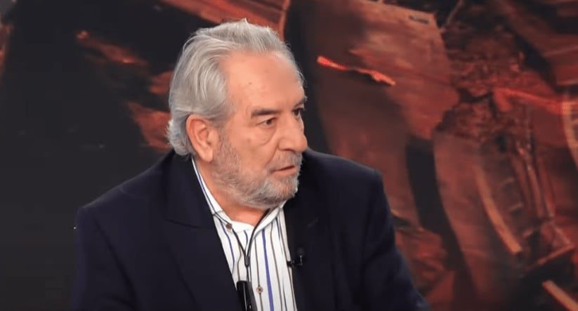 Εκταφές νεκρών Τεμπών: Κοροϊδεύουν τους συγγενείς για να εκκενωθεί το Σύνταγμα !!! Ακούστε όσα είπε ο Δημήτρης Σκαρίπας!