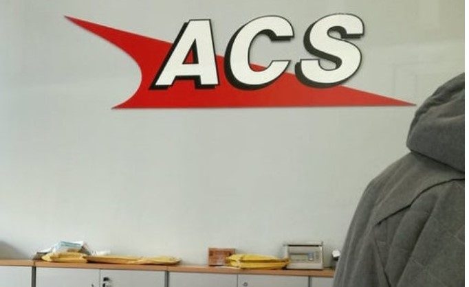 ACS: Καταγγελίες για παραδόσεις με μεγάλη καθυστέρηση και χαοτική εξυπηρέτηση