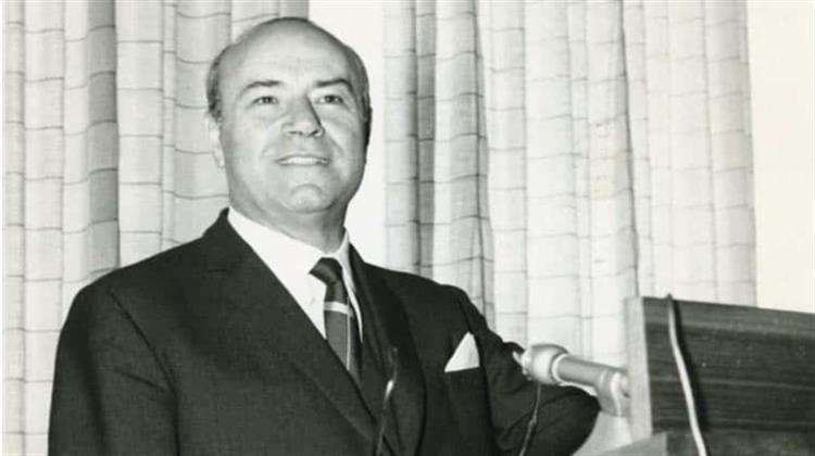 Όταν ο Καραμανλής έπαιρνε την Εμπορική Τράπεζα από τον Ανδρεάδη…