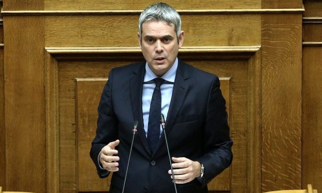 Η κυβέρνηση "συγχαίρει" τους υπαλλήλους των servicers...για το τηλεφωνικούς εκβιασμούς δανειοληπτών!