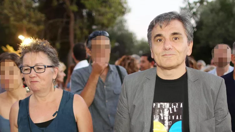 Επιστολή δανειολήπτη: Πρωτοφανής απραξία της πρώην συζύγου Τσακαλώτου στην ΤτΕ. Δεν ασχολείται με τις αυθαιρεσίες των funds κόκκινων δανείων