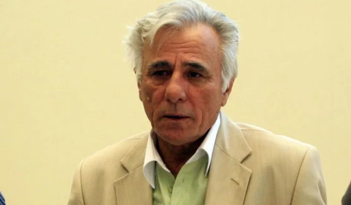 Έφυγε από τη ζωή ο Σπύρος Καρατζαφέρης