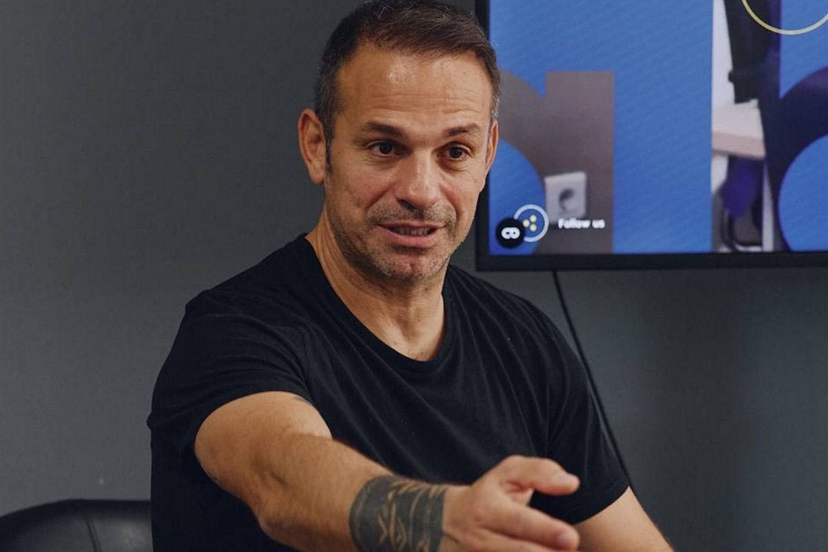 Αντιμέτωπος με τους πλειστηριασμούς και ο Ντέμης Νικολαΐδης!