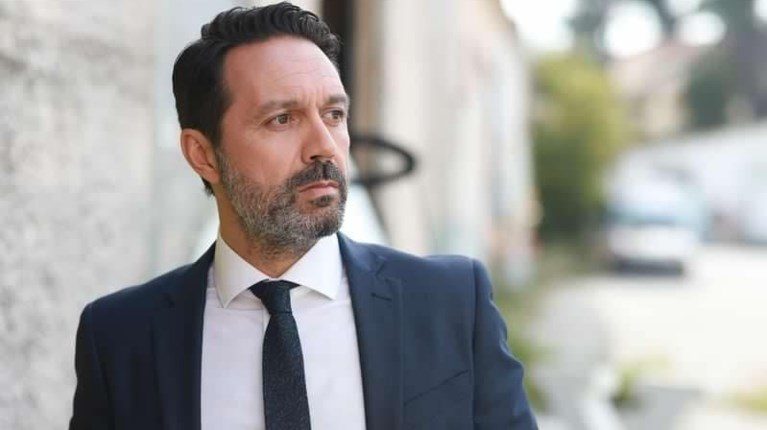 Γνωστός δημοσιογράφος με εκπομπή στην ΕΡΤ ελέγχεται για εμπλοκή στην υπόθεση υπεξαίρεσης στην ΓΣΕΕ...