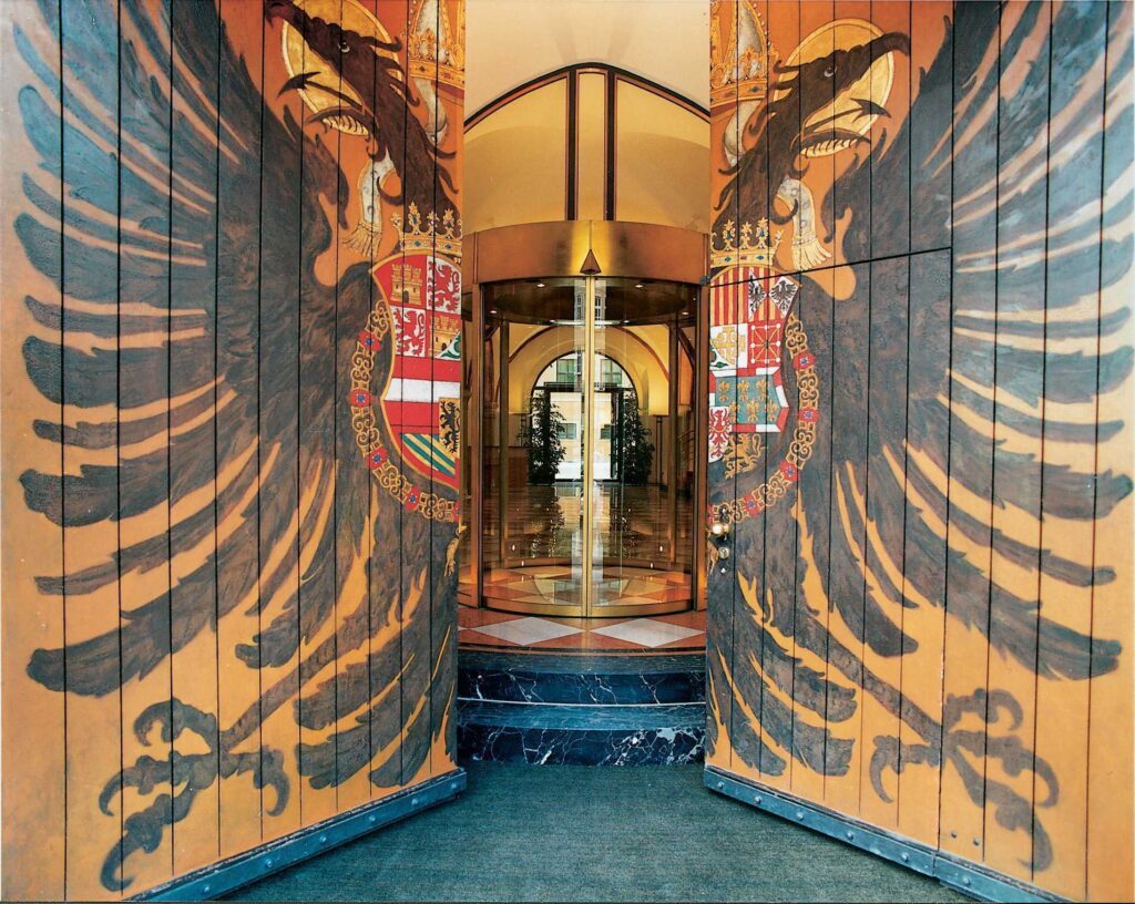 Ιστορική τράπεζα που δάνεισε Πάπες και αυτοκρατορίες βγαίνει προς πώληση