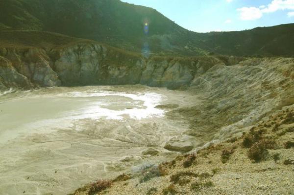 Ηφαίστειο 50 χλμ. από την Αθήνα…συσσωρεύει τεράστιες ποσότητες μάγματος!