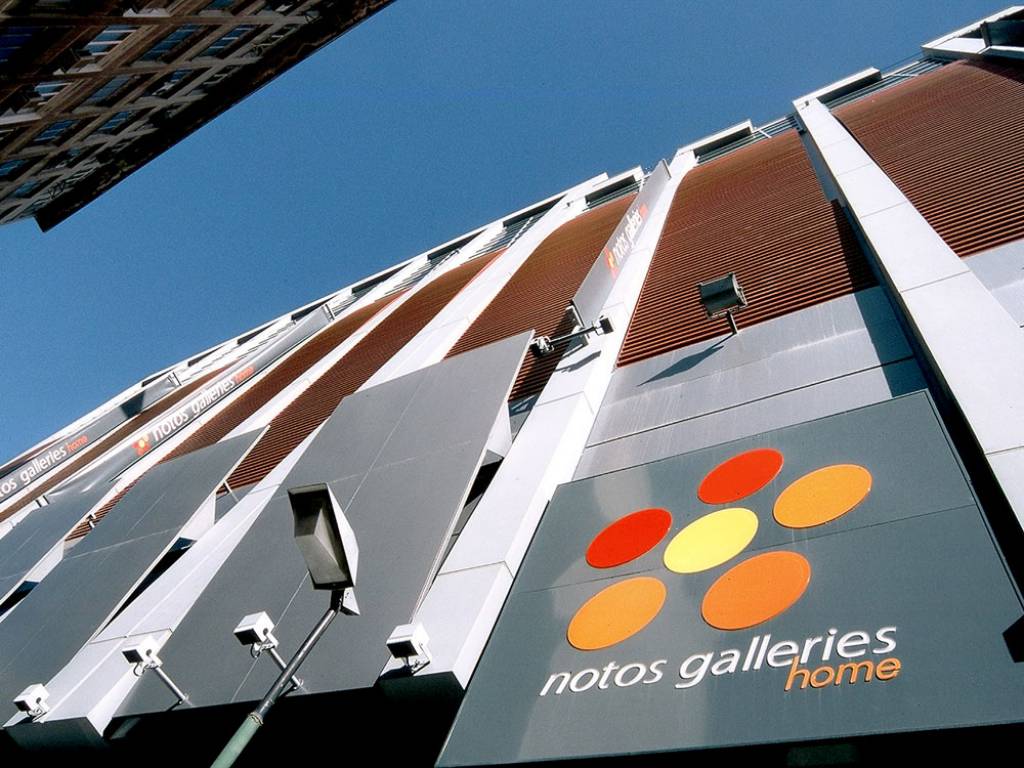 Τίτλοι τέλους για το Notos στο κέντρο της Αθήνας…