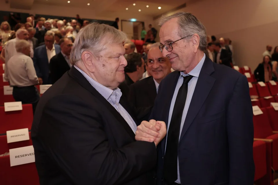 parousiasi vivliou mixali salla.jpg 1.jpg