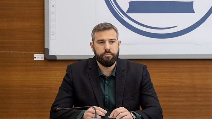 Ο Δήμος Πετρούπολης ενάντια στα funds!
