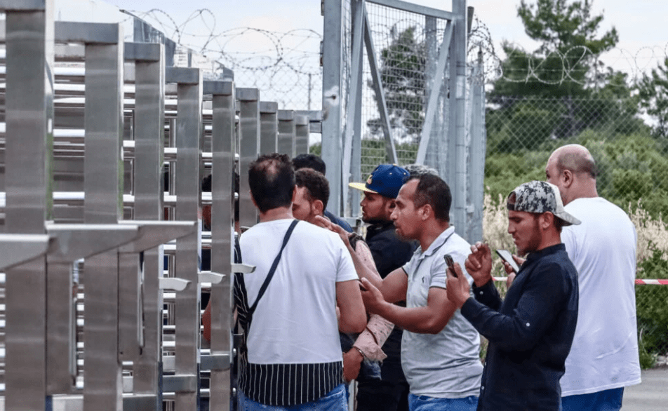 Μυτιλήνη: Κραυγή αγωνίας των κατοίκων για τις ΜΚΟ