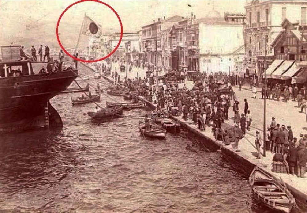 1922: Η καταστροφή της Σμύρνης και ο Ιάπωνας πλοίαρχος που έσωσε εκατοντάδες Έλληνες!